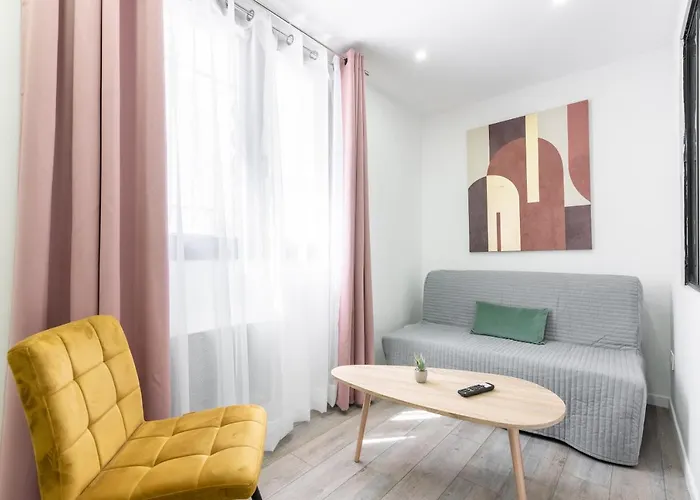 Apartament Nets - Robida Paryż